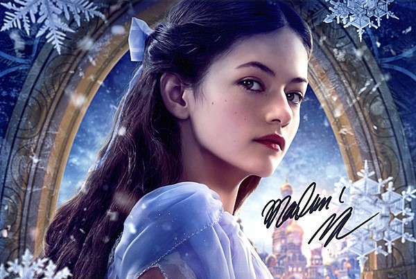 直筆サイン入り写真 マッケンジー・フォイ くるみ割り人形と秘密の王国