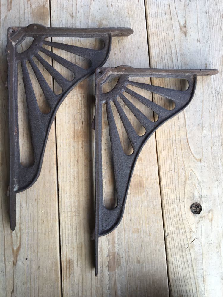 錆びた大きな棚受け アイアン 古材 DIY ヴィンテージ A