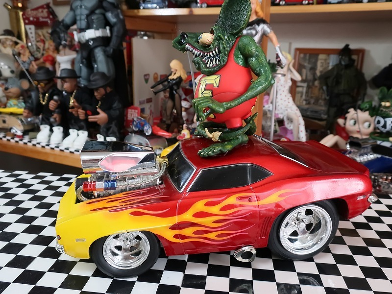 ラットフィンクとファイャーマッスルカー ラットフィンクとファイャー