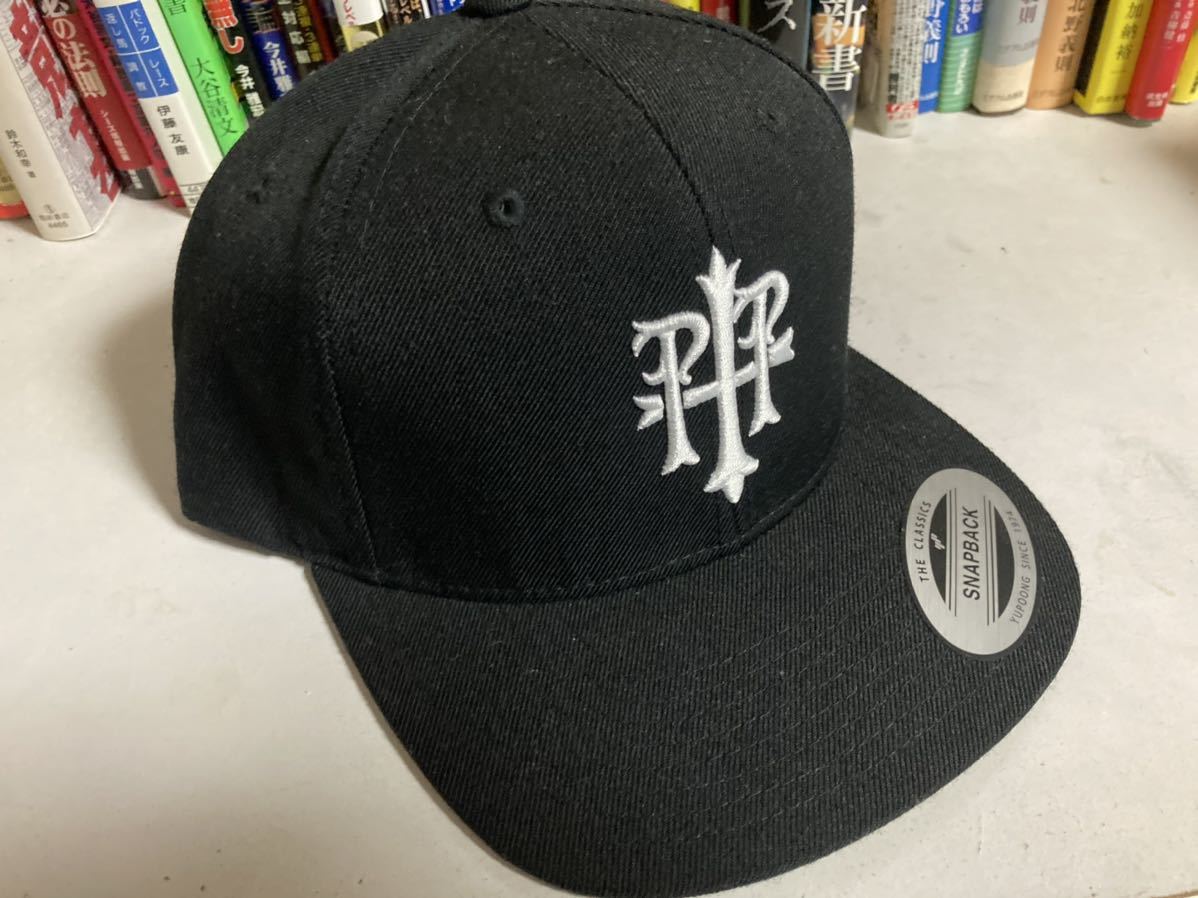 pay money to my pain キャップ