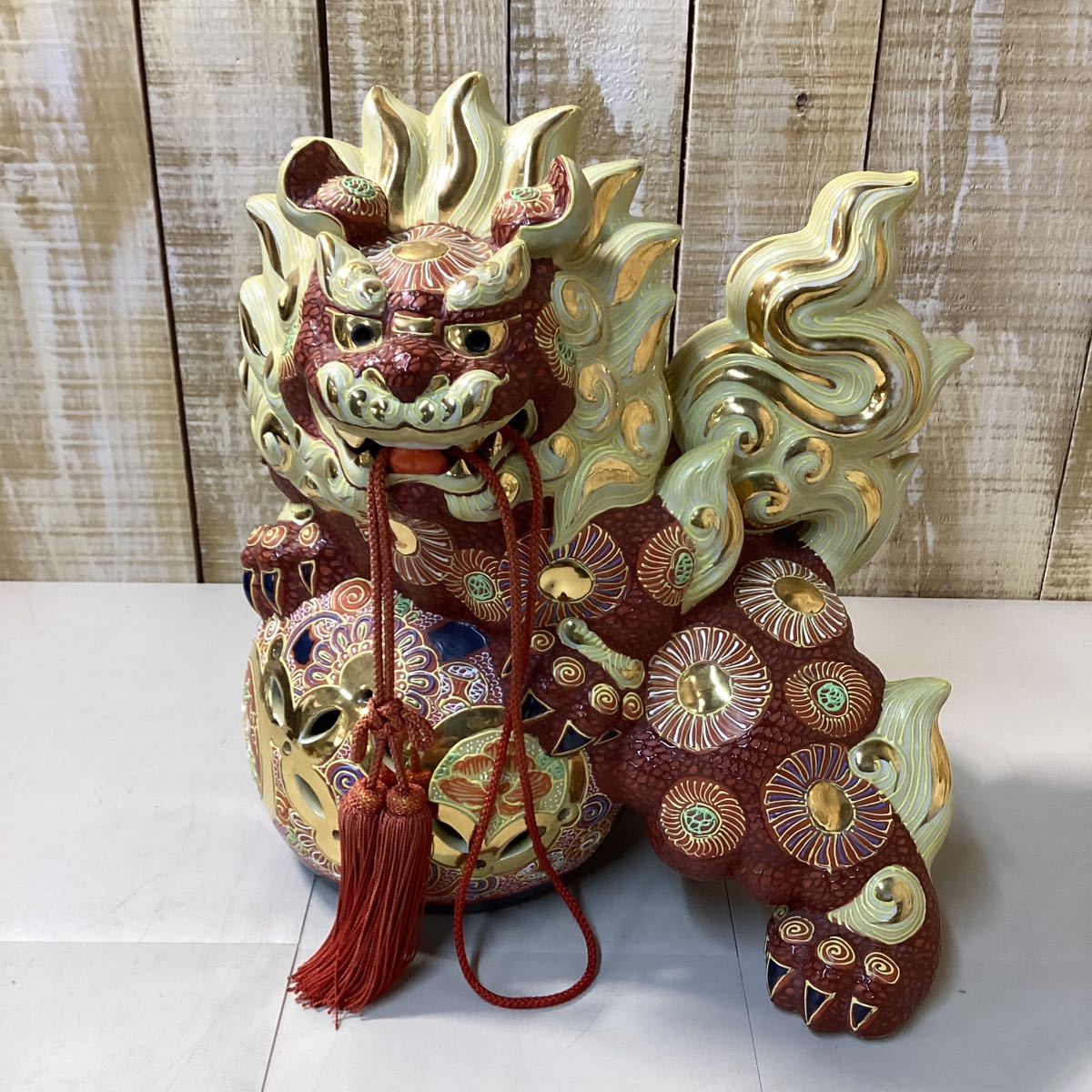 九谷焼 狛犬 玉乗り獅子シーサー 縁起物 置物 九谷焼 狛犬 シーサー 金