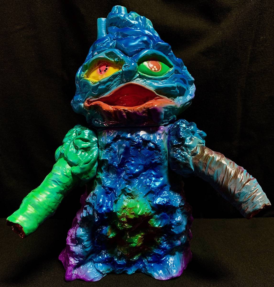 trash goodz 二本角怪獣 パチ怪獣ゾルメンizumonster