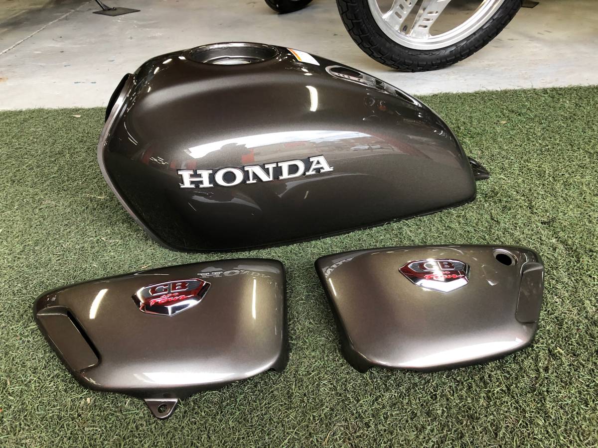 CB400four nc36タンクとサイドカバー nc36 タンク サイドカバー