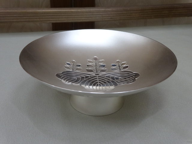 銀杯 内閣総理大臣 銀杯 純銀 内閣総理大臣贈と造幣局刻印のもの 230g