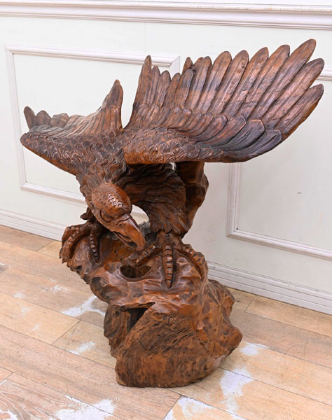 木彫り 鷲 一本木
