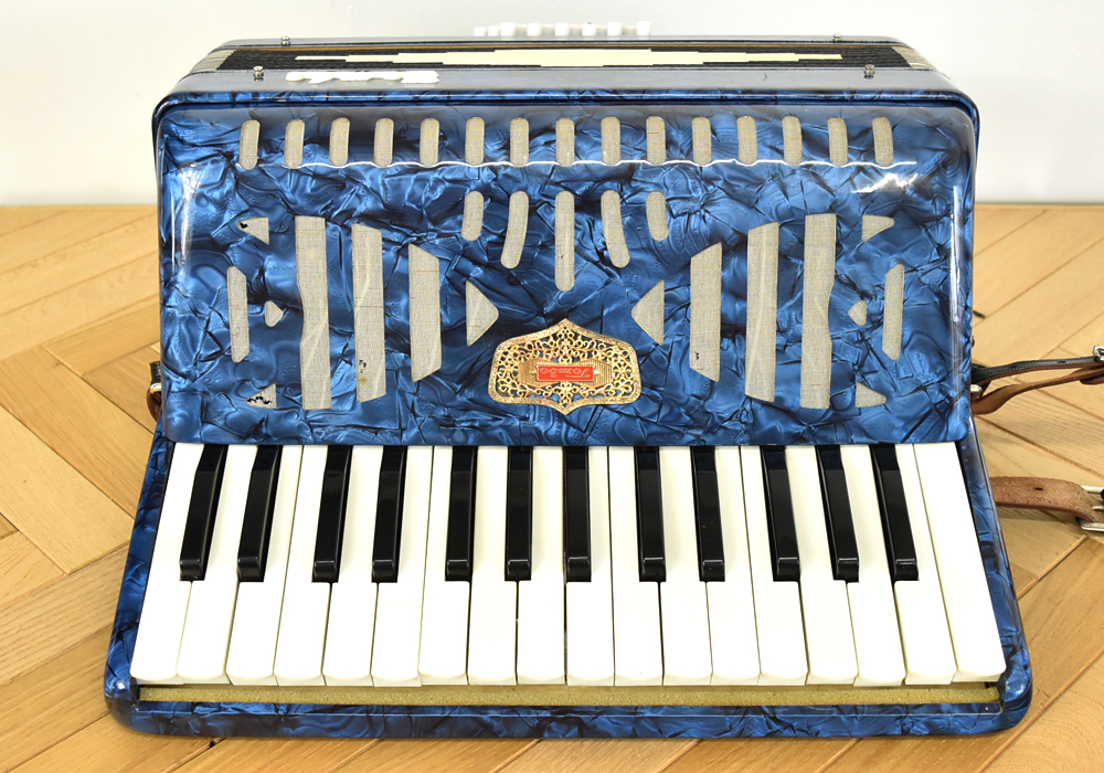 鍵付き ハードケース付 TOMBO トンボ アコーディオンNo.241 楽器