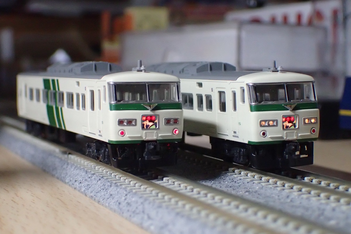 KATO 10-1240/1242 185系A8編成リバイバル踊り子10両 ヨドバシ.com