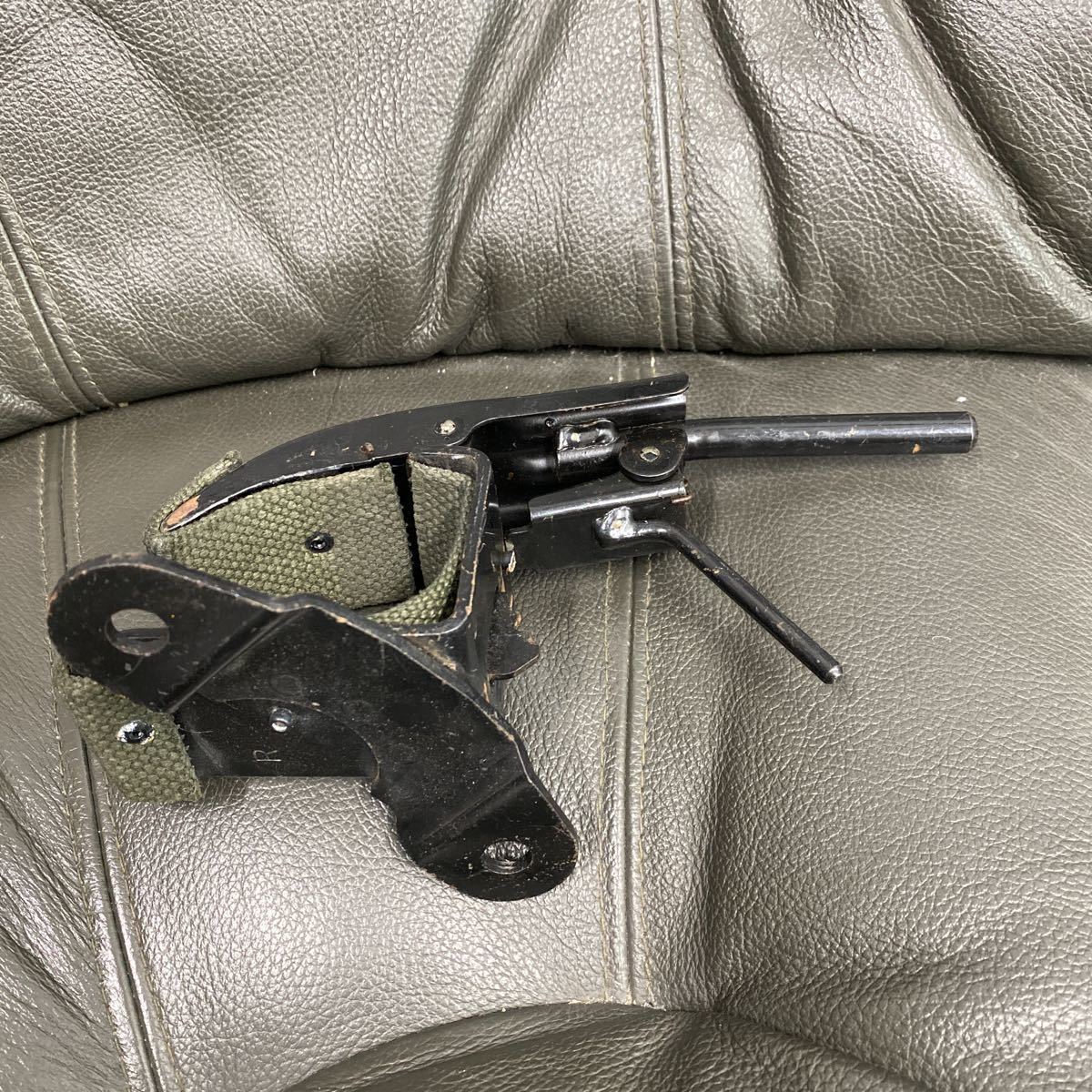 ライフルホルダー ジープ車載用