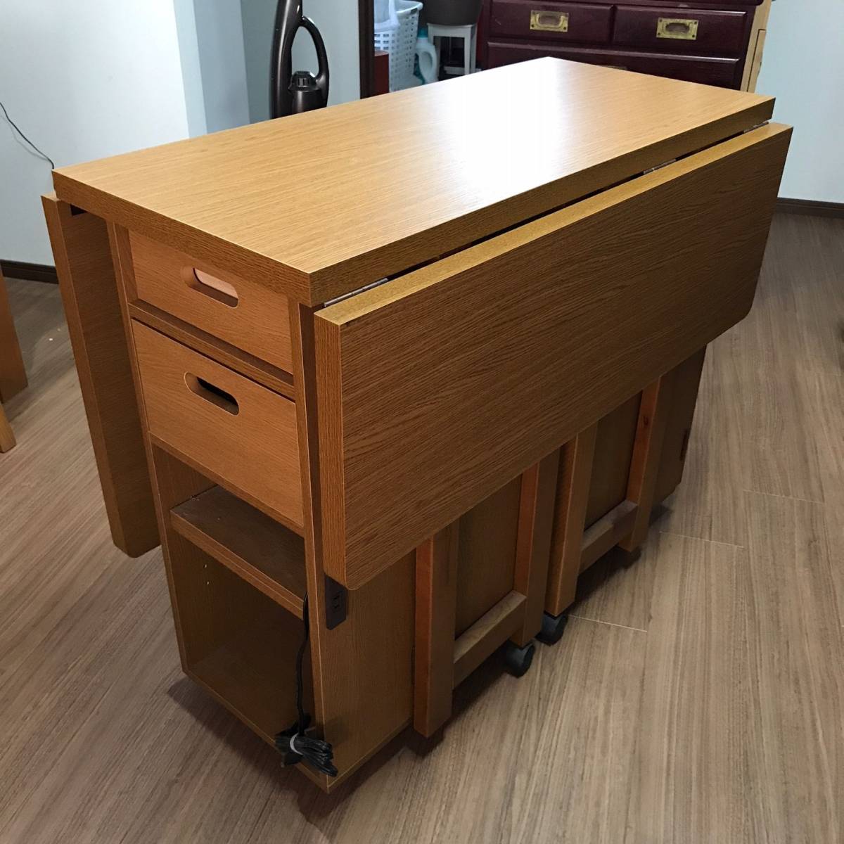 高橋昌子のソーイングデスク