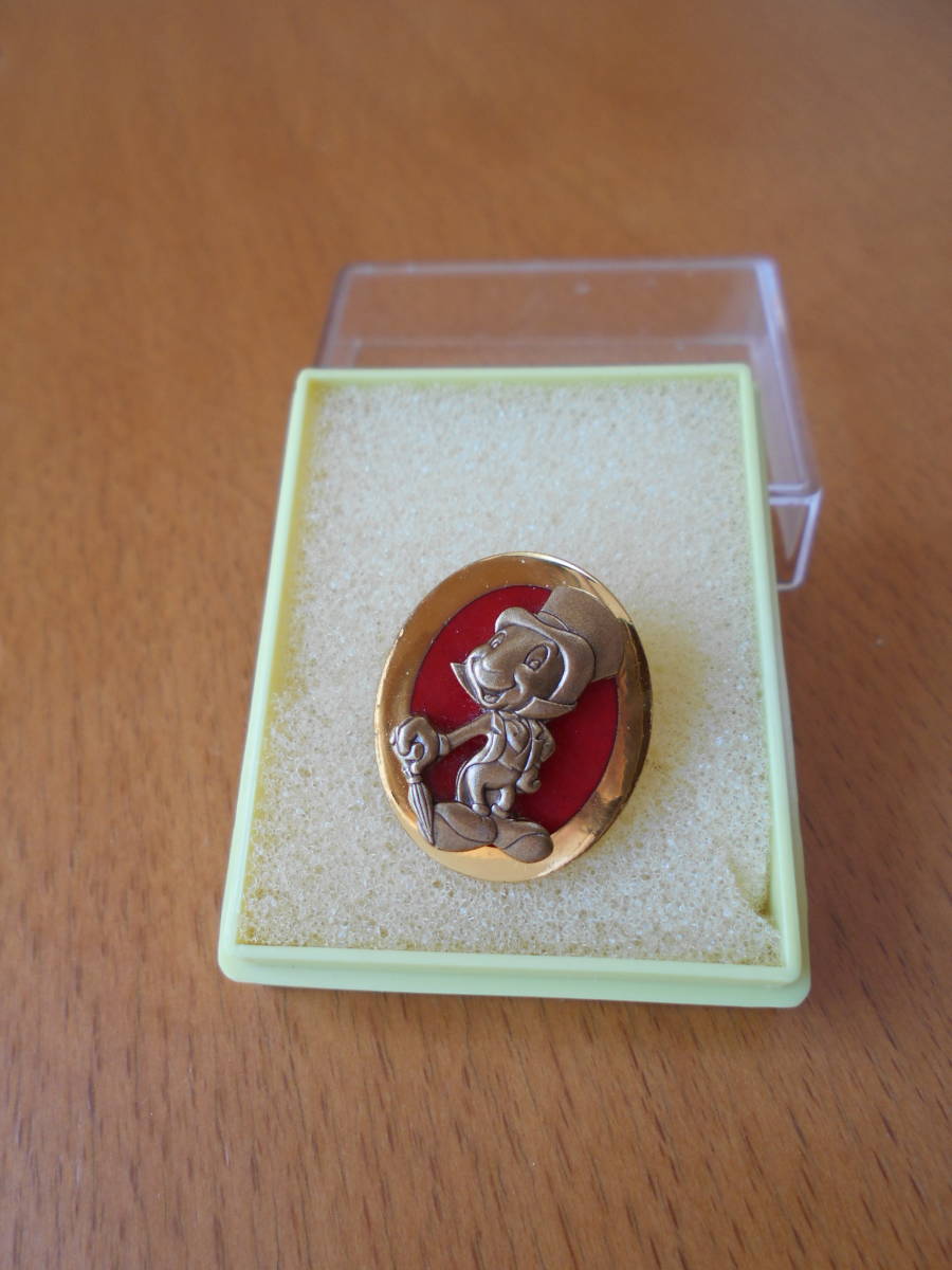 ディズニー トレーナーピン (非売品)