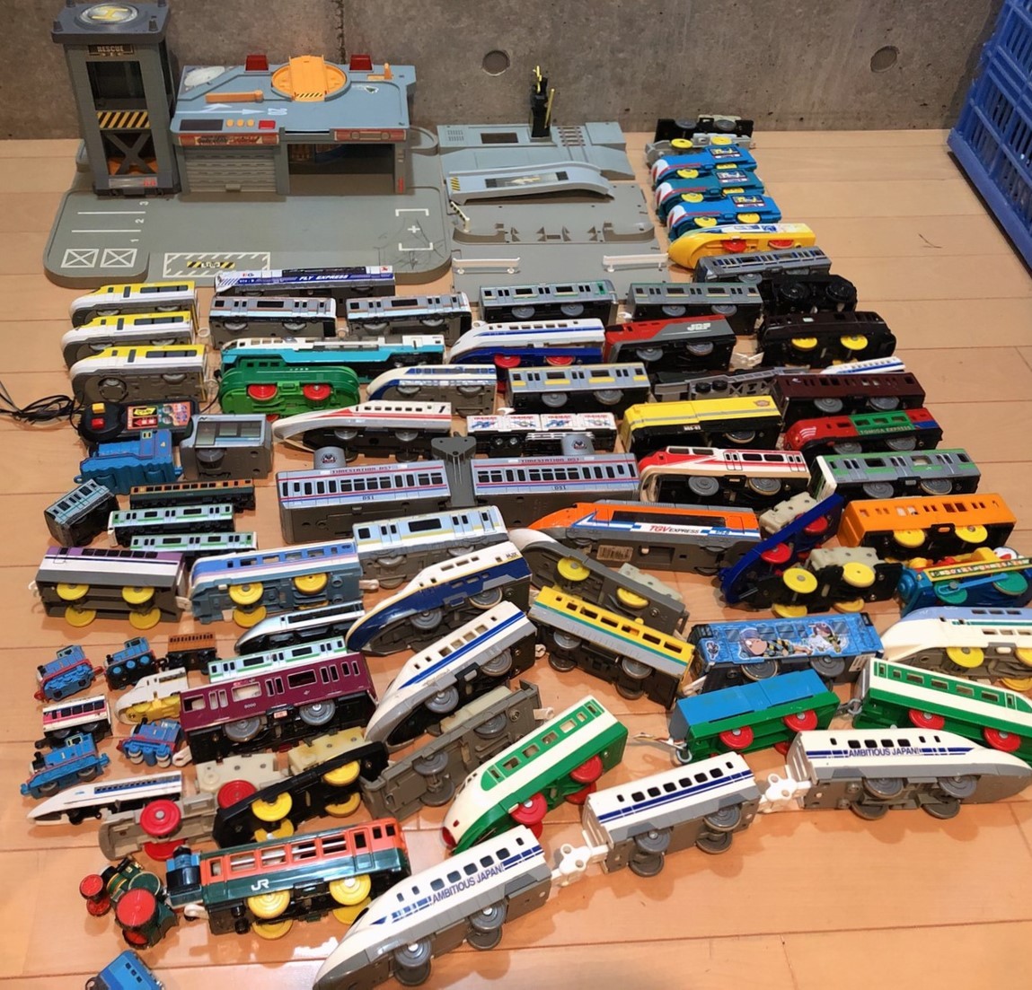 トーマス プラレール まとめ売り アンティーク プラレール まとめ売り