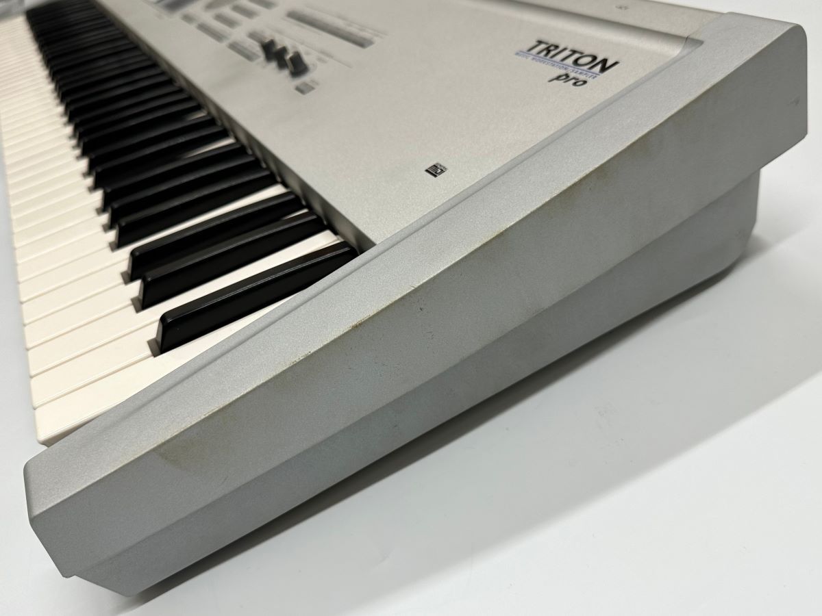 KORG コルグ TRITON PRO シンセサイザー 76鍵盤 ピアノ KORG KORG