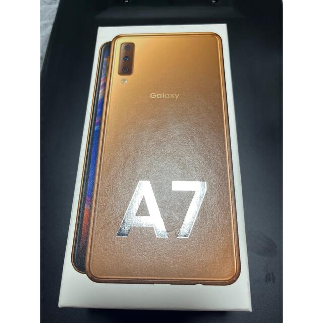 GALAXY A7 モバイル版(シムフリー)ゴールド