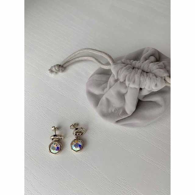 GUCCI オーロラ クリスタル ピアス 両耳