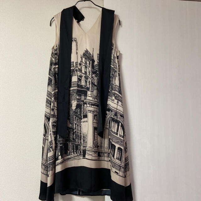 グレースコンチネンタル コード刺繍フレアドレス グレース