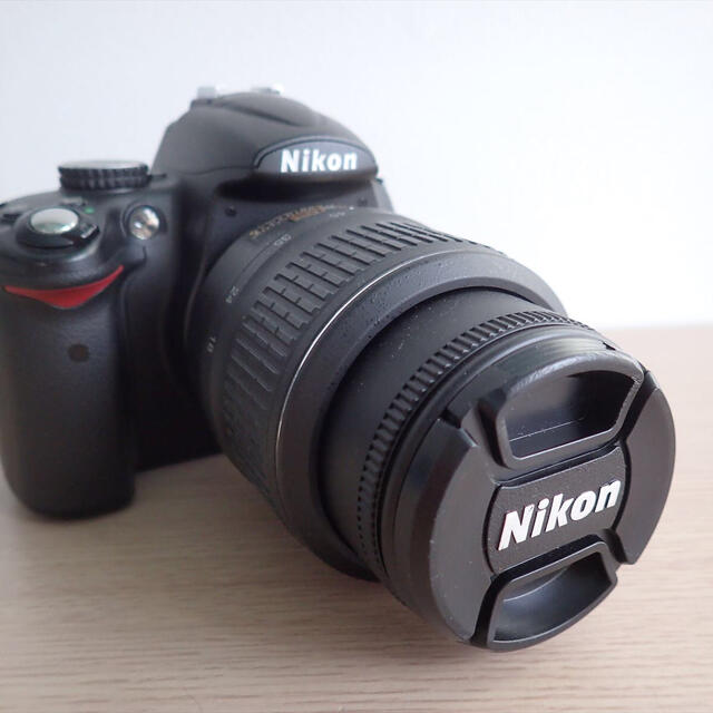 Nikon D5000 一眼レフ カメラ