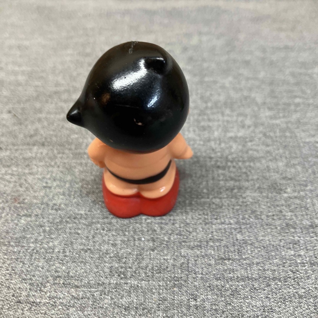 Nひ2245】鉄腕アトム パチ ソフビ 当時物フィギュア 昭和レトロ の通販