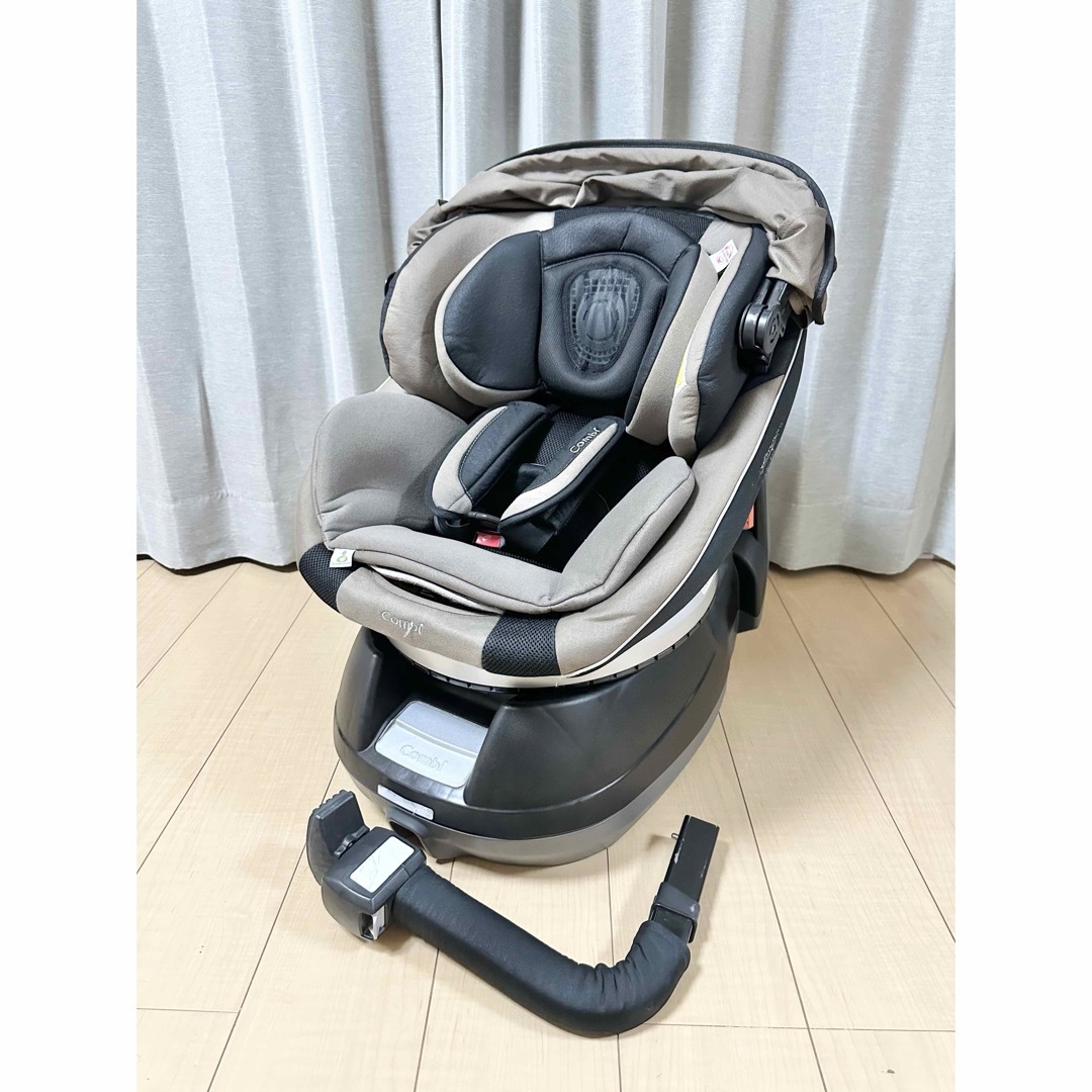 コンビ ホワイトレーベル ネルーム エッグショック NC-520 チタン