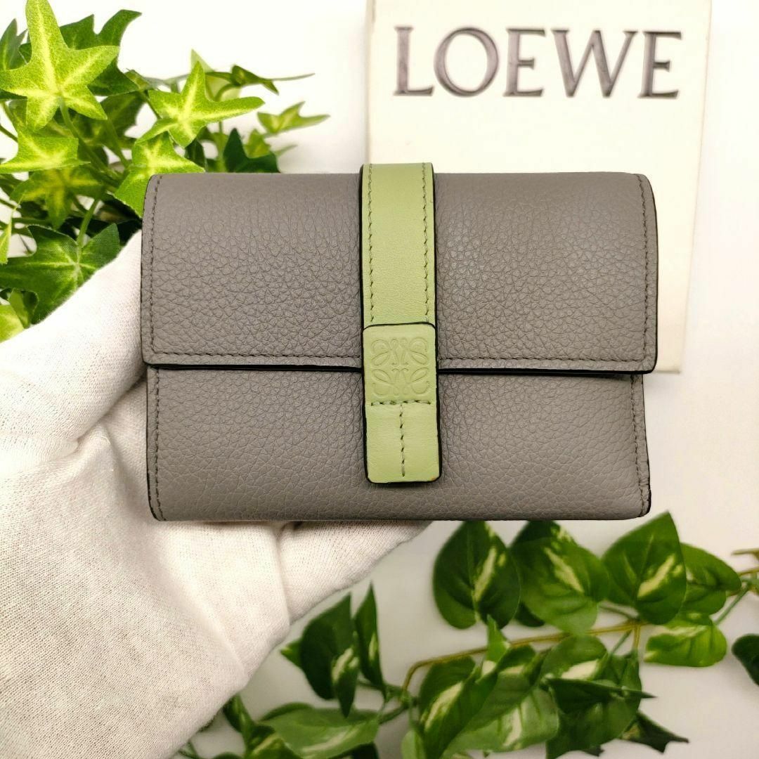 LOEWE 三つ折り財布 スモールバーティカルウォレット
