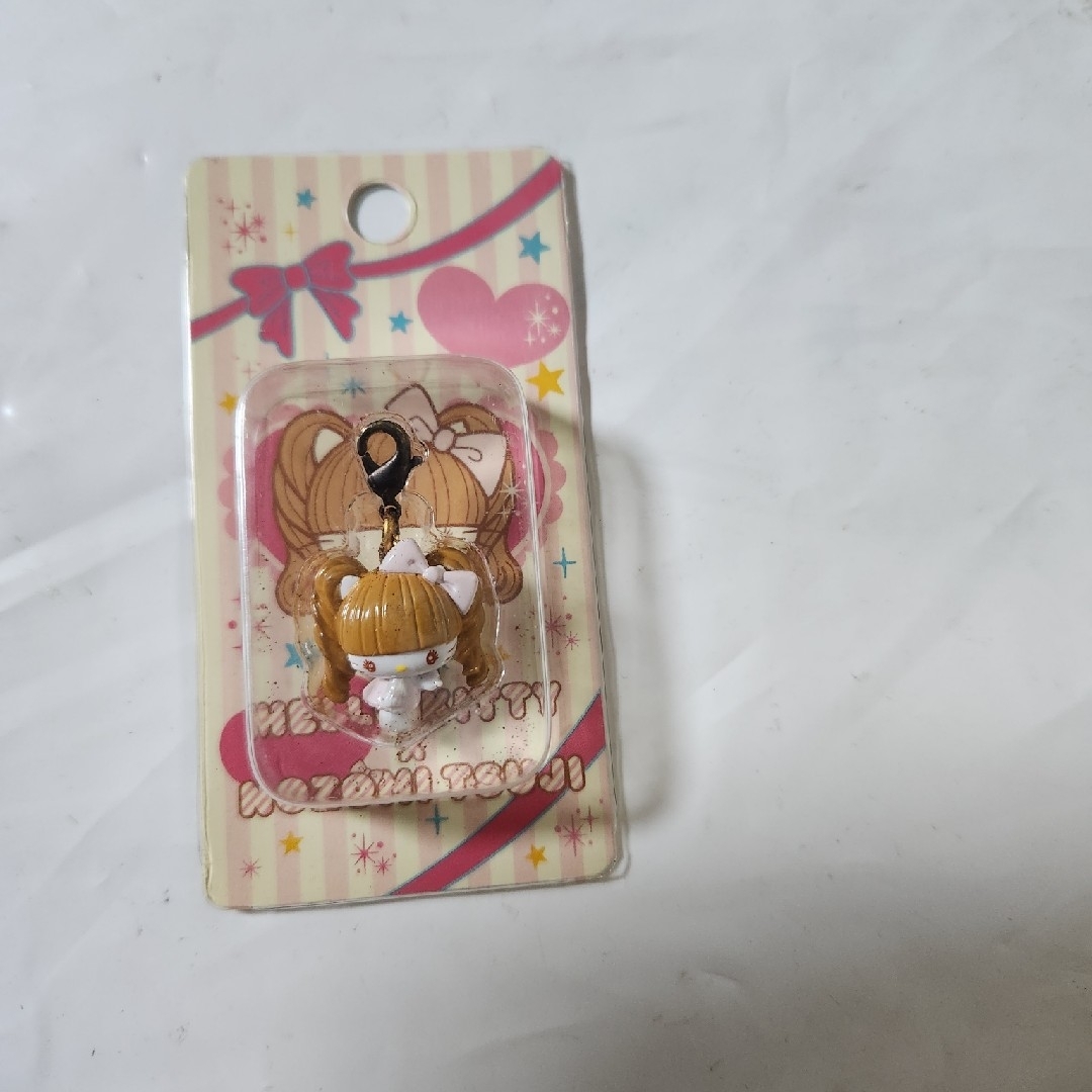 d*7様 ハローキティ×辻希美 A5 2つ折りクリアファイル 2枚