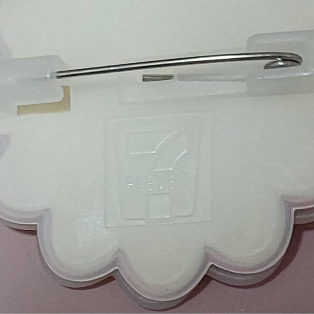 ハローキティ - ハローキティ 台湾製 プラスチック製 ピンバッジ 46点