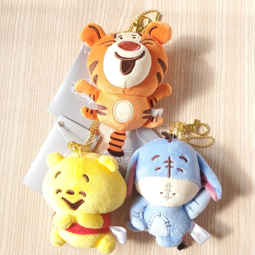 ディズニーストアプーさん招き猫キーホルダーマスコット