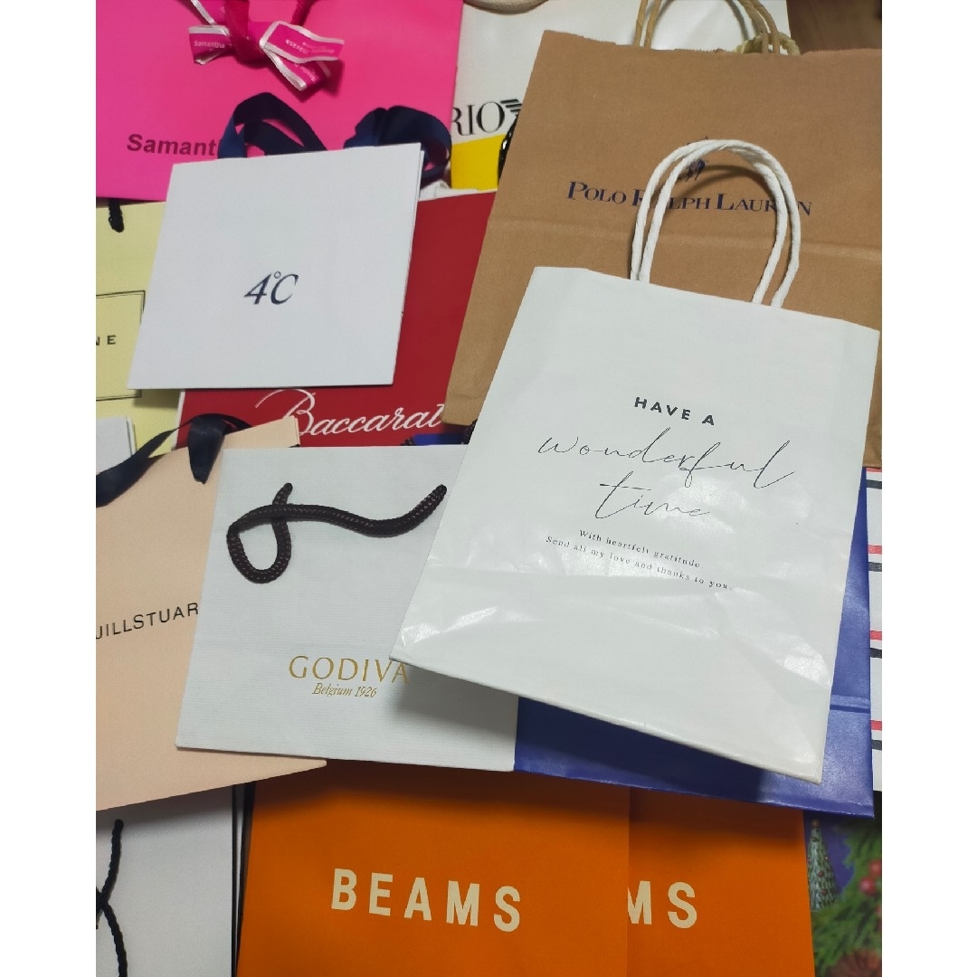 c*_様 シャネル紙袋 40枚セット c*_様 シャネル紙袋40枚セット