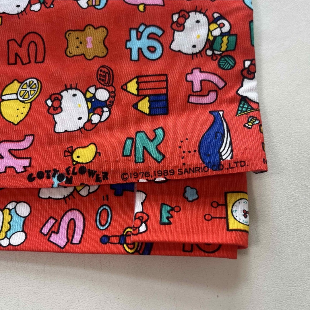 新品 ハローキティ オックス生地 はぎれ 布 歴代 年代別 新品 ハロー