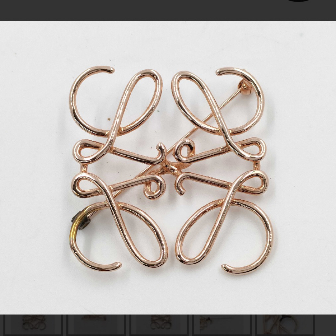 LOEWE アナグラムブローチ ゴールド アナグラム ブローチ ゴールド