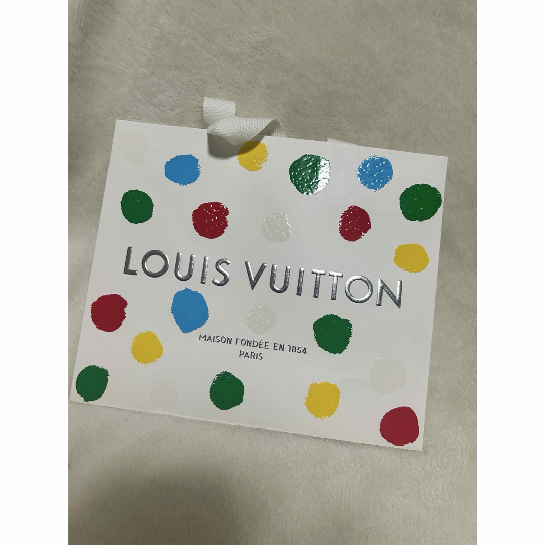 ルイヴィトン 草間彌生デザイン ショッパー 大サイズ、中サイズ