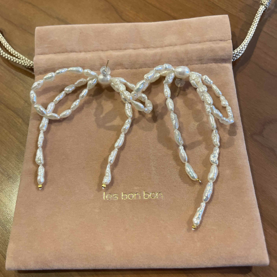les bon bon - ⭐️les bonbon ⭐️リボン型パールピアス 新品 金子綾