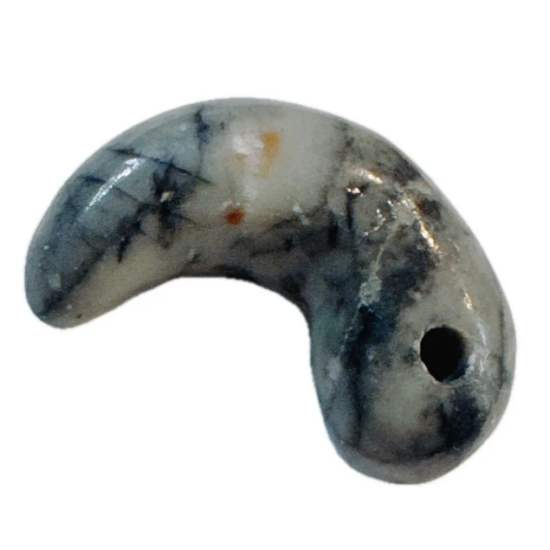 勾玉 古墳時代 縄文時代 古美術 貴重 グレー系30×17×10mm 土出の通販