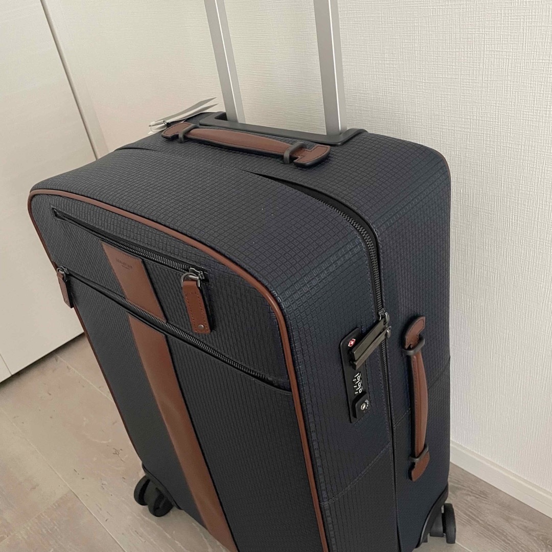 きゃりーパインさん専用 定価38万円！SERAPIAN セラピアンCABIN TROLLEY