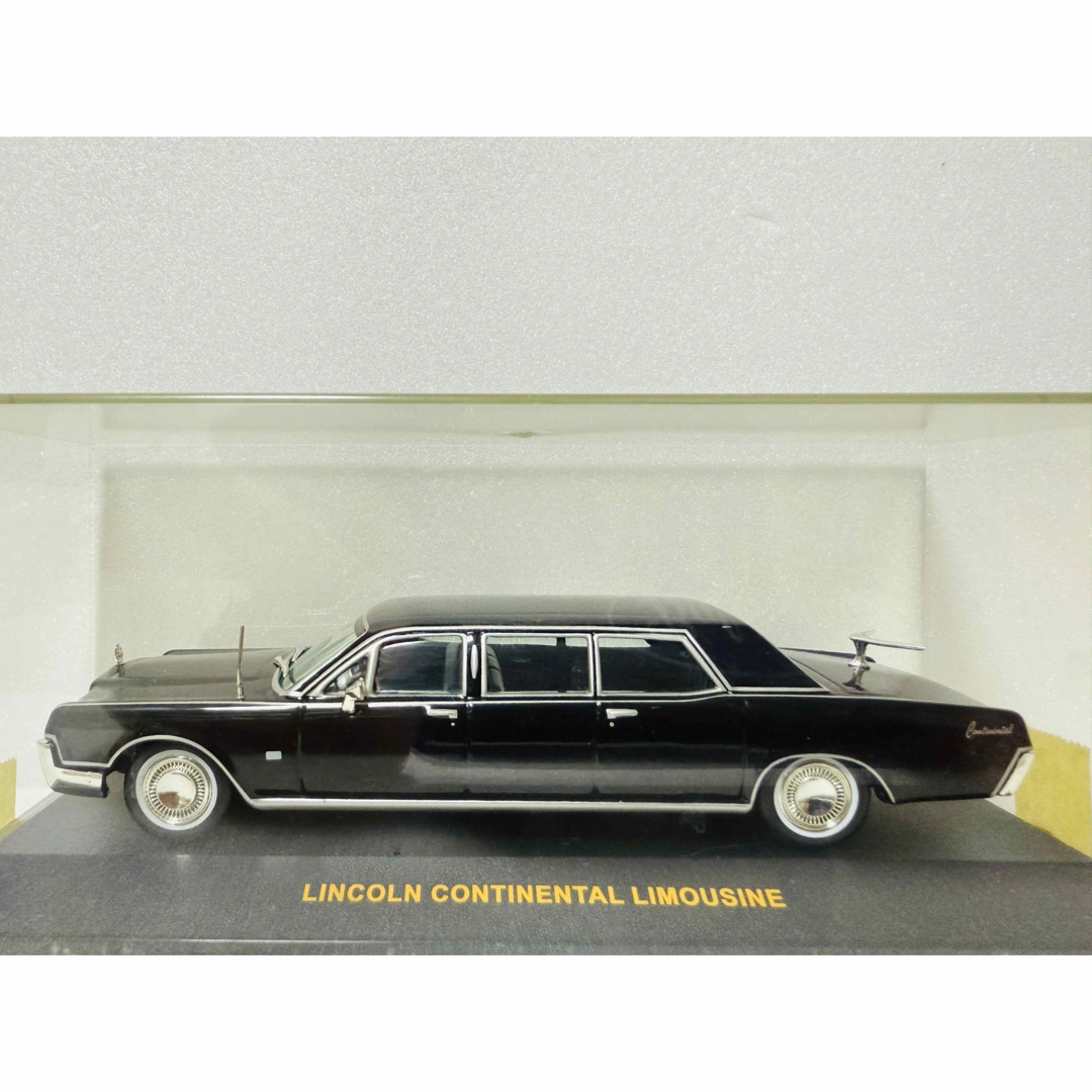 ixoイクソ/Lincolnリンカーン コンチネンタル Limoリモ 1/43