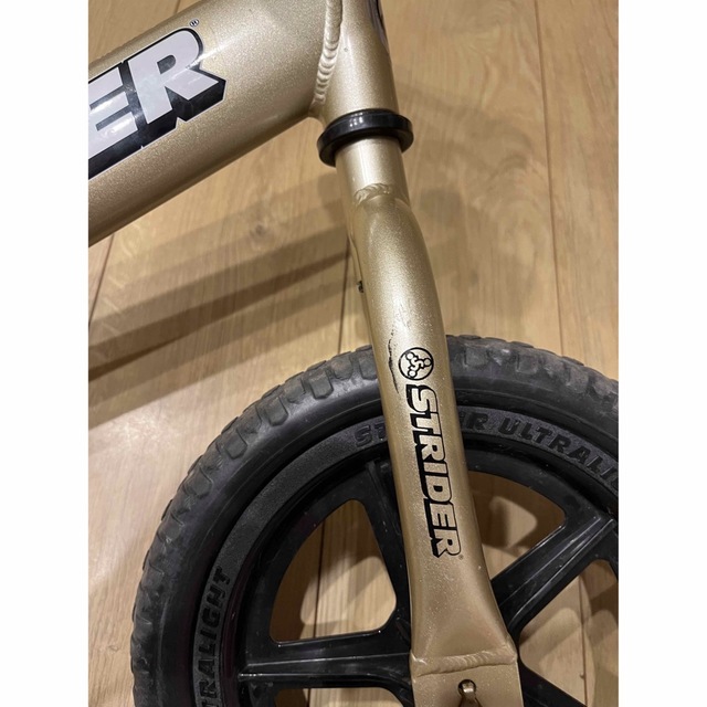 ストライダー プロ シャンパンゴールド 超軽量 ストライダー プロ