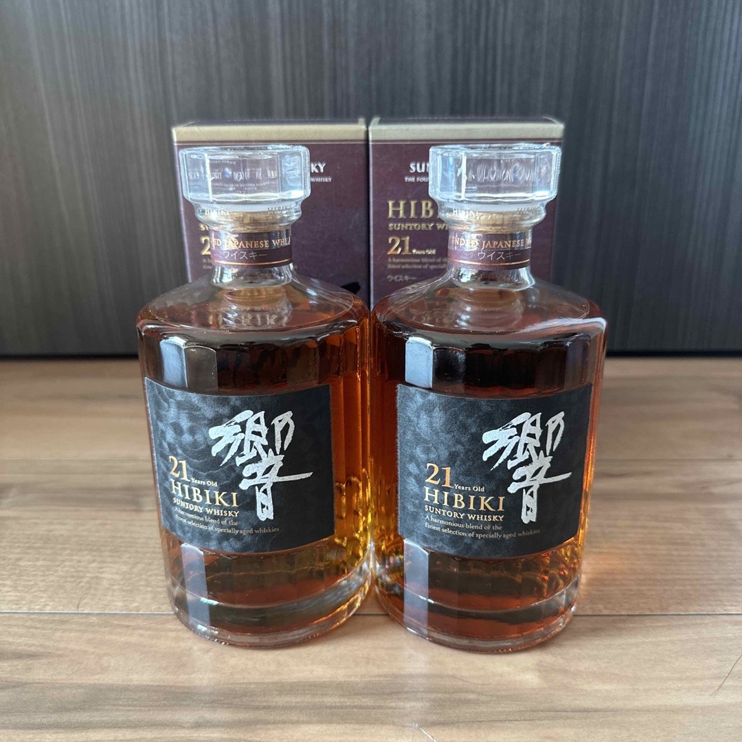 響 21年 & Hennessy 2本セット 響21年 2本セット サントリーウイスキー
