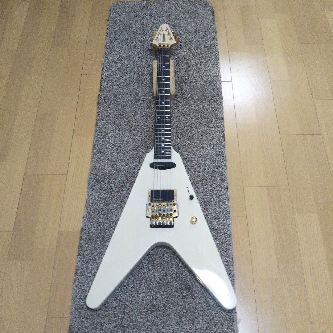 Fernandes FV-80K？ 黒夢 臣 鈴木新 エレキギター