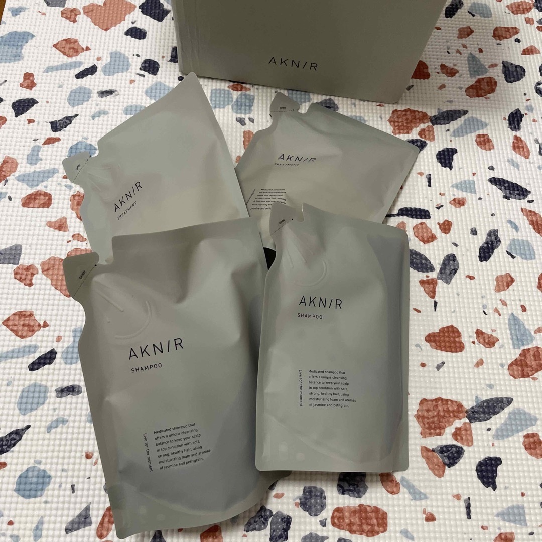 匿名配送】ホワイトデー 騎士 缶バッジ15個セット｜匿名配送