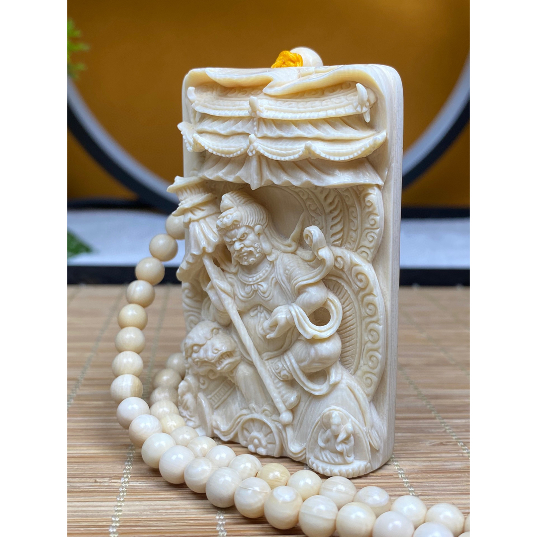 置物 雅俊 工芸品 マンモス牙 河馬牙 僧侶 僧 牙 彫刻 根付