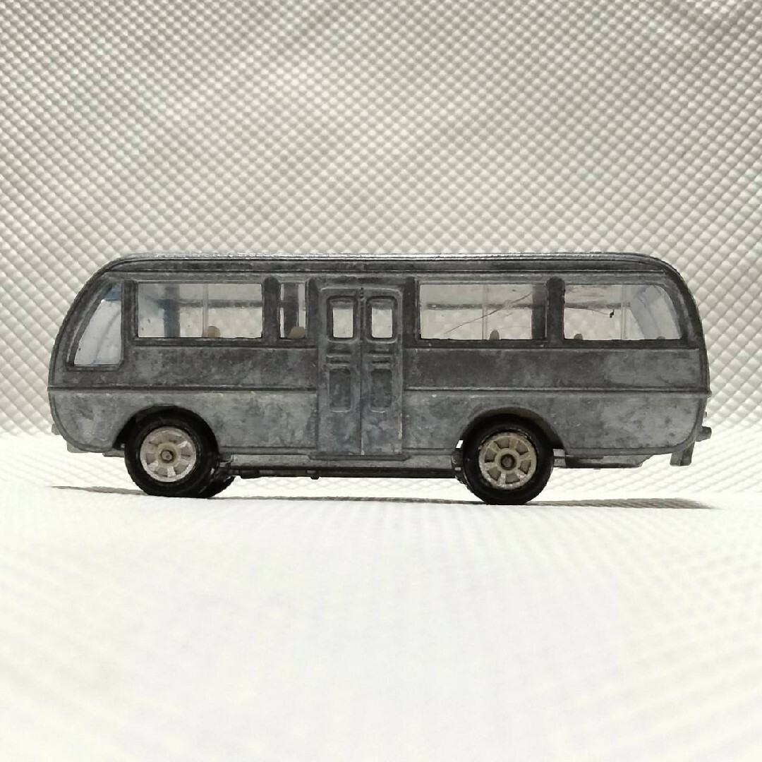 3009 カスタム用等分解トミカ 1974年 マツダ ライトバス 1/88日本製