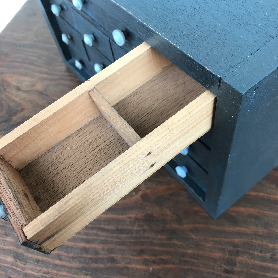 ヴィンテージ 16杯 小引き出し