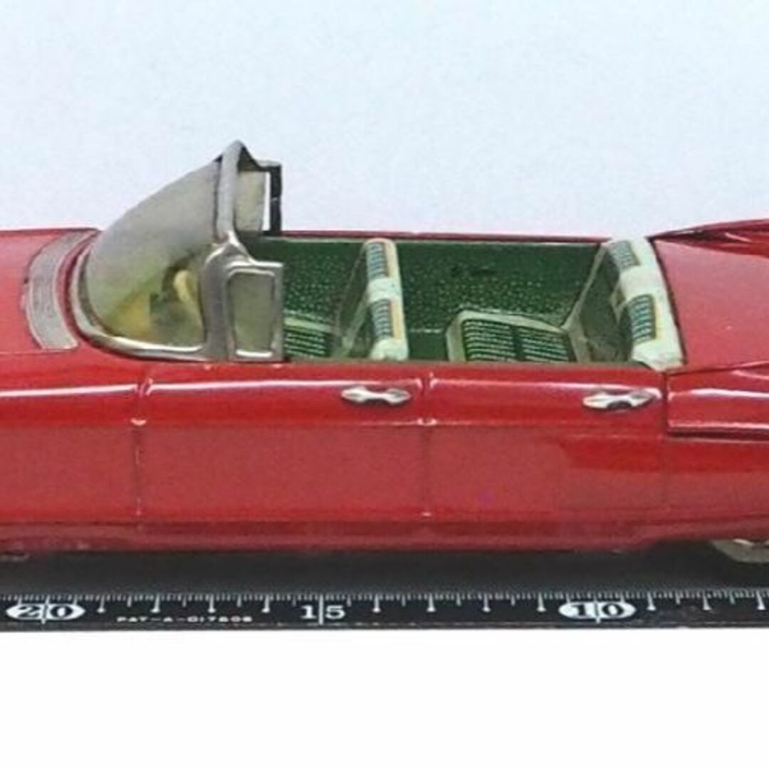 萬代屋【60 キャデラック コンバーチブル大 赤】inブリキtoy car 箱無