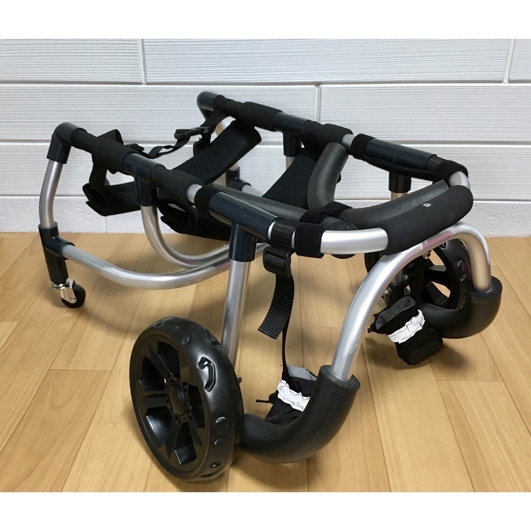 □犬の車椅子 中型犬用4輪車いす 9～18kg 歩行器 介護