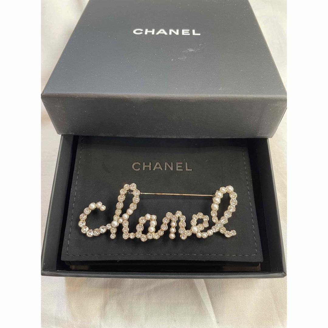 CHANEL ブローチ