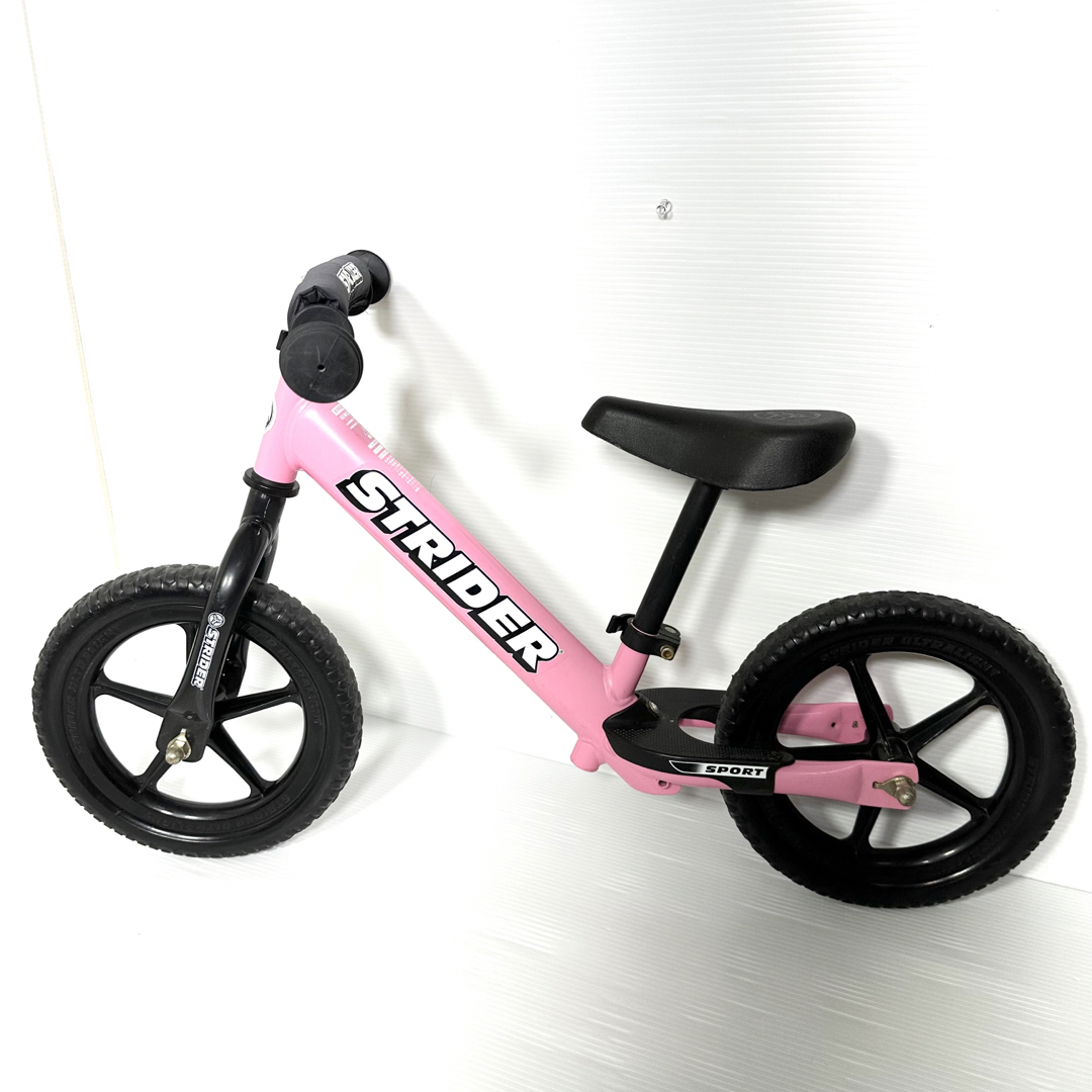 良品 ストライダー 12インチ キックバイク ピンク 桃色