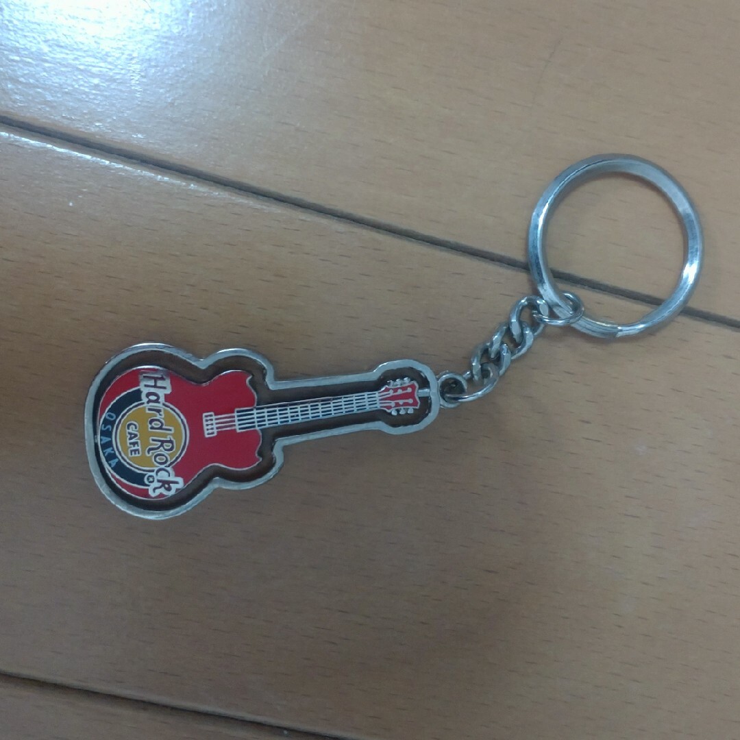 30点 +おまけ ハードロックカフェ ピンバッジ キーホルダーまとめ売り