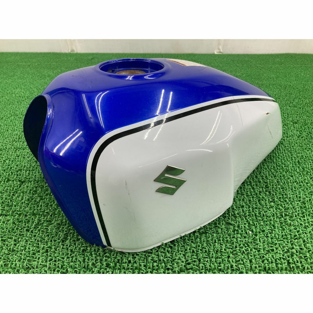 GSX400インパルス タンク 白/青 スズキ 純正 中古 バイク 部品 GK7CA