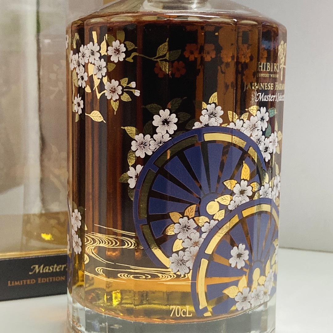 サントリー - SUNTRY 響 海外限定ボトル 意匠ボトル 桜 御所車