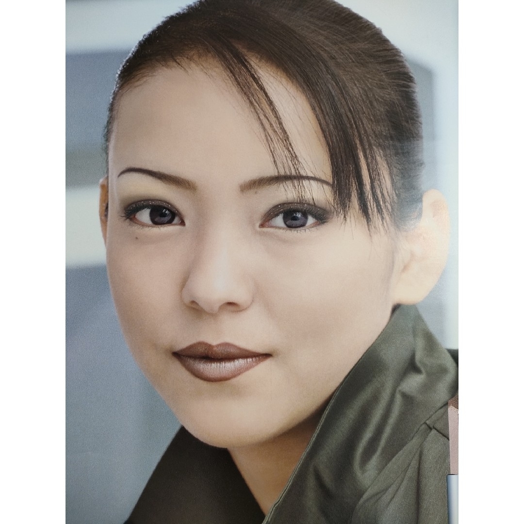 安室奈美恵ポスターVS サイズB2 (515㎜×728㎜)正規品