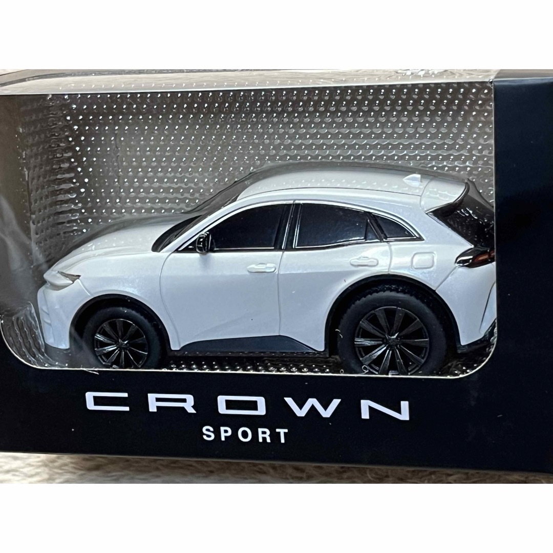 クラウンスポーツ 1/30 ミニカー ホワイトパール クラウンスポーツ 1